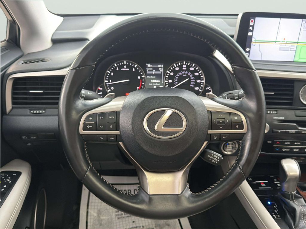 Photo 24 of this LEXUS RX 350L