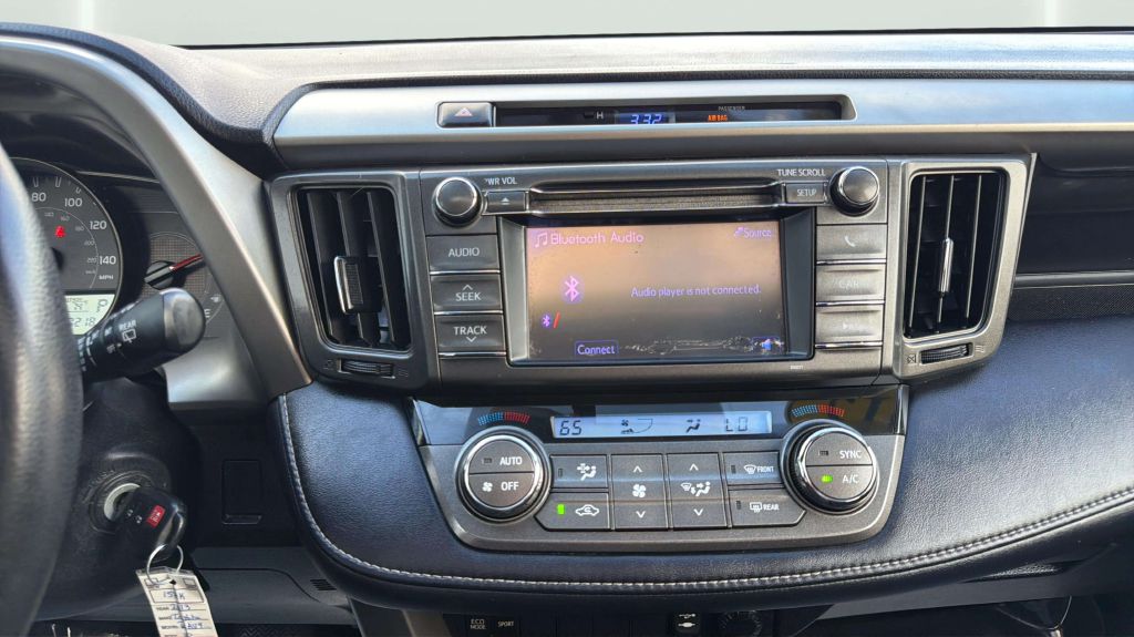 Photo 22 of this TOYOTA RAV4