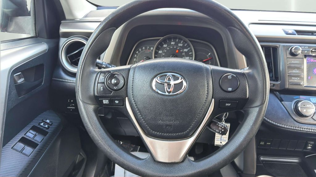 Photo 24 of this TOYOTA RAV4
