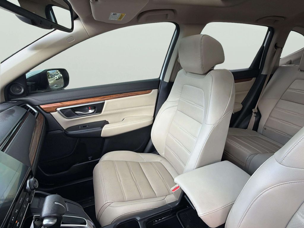 Photo 12 of this HONDA CR-V
