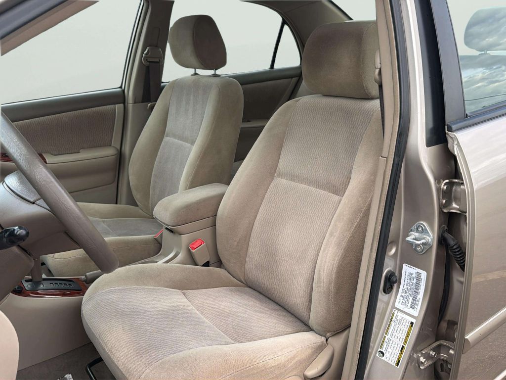Photo 12 of this TOYOTA COROLLA