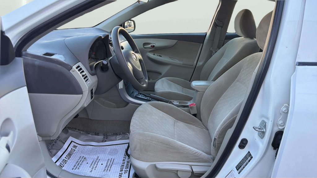 Photo 11 of this TOYOTA COROLLA