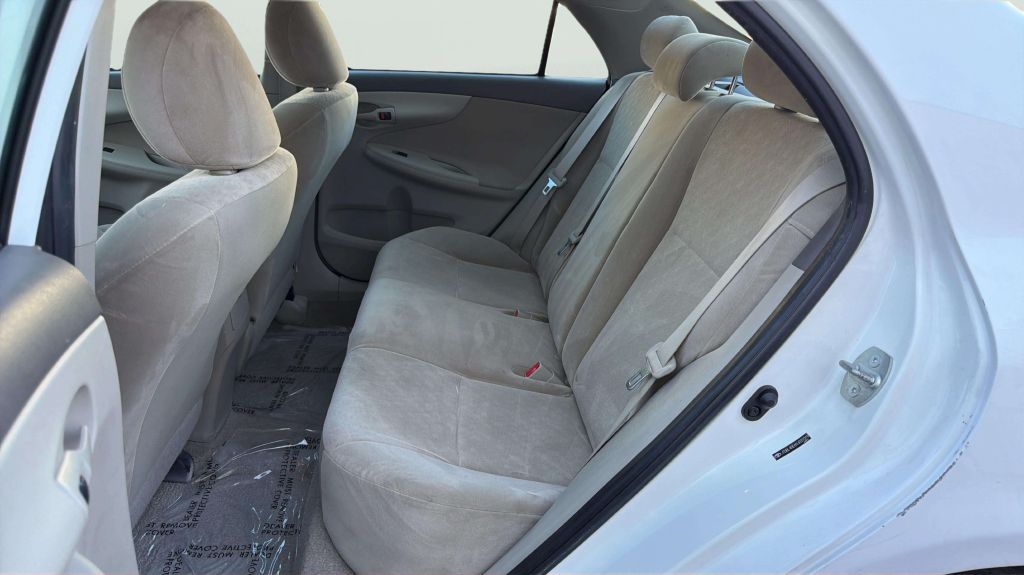 Photo 19 of this TOYOTA COROLLA