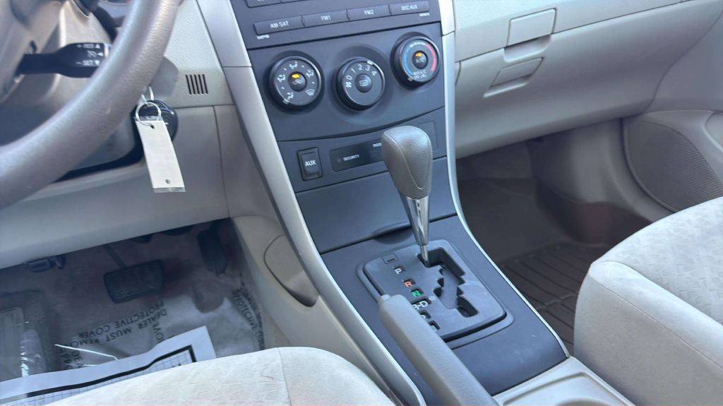 Photo 22 of this TOYOTA COROLLA