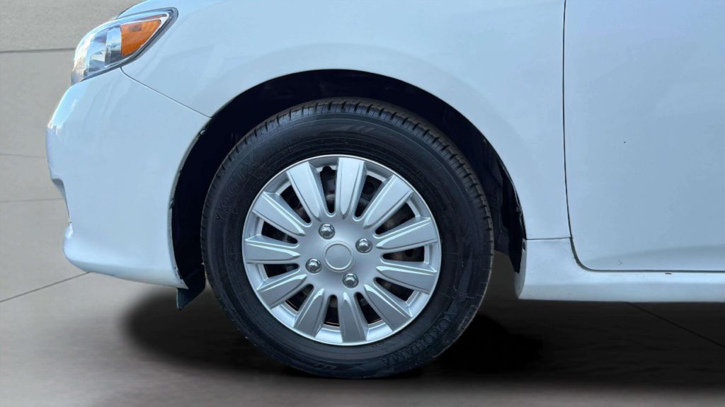 Photo 28 of this TOYOTA COROLLA