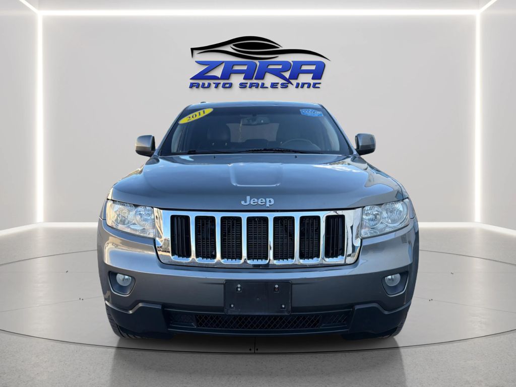 Photo 2 of this JEEP GRAND CHEROKEE