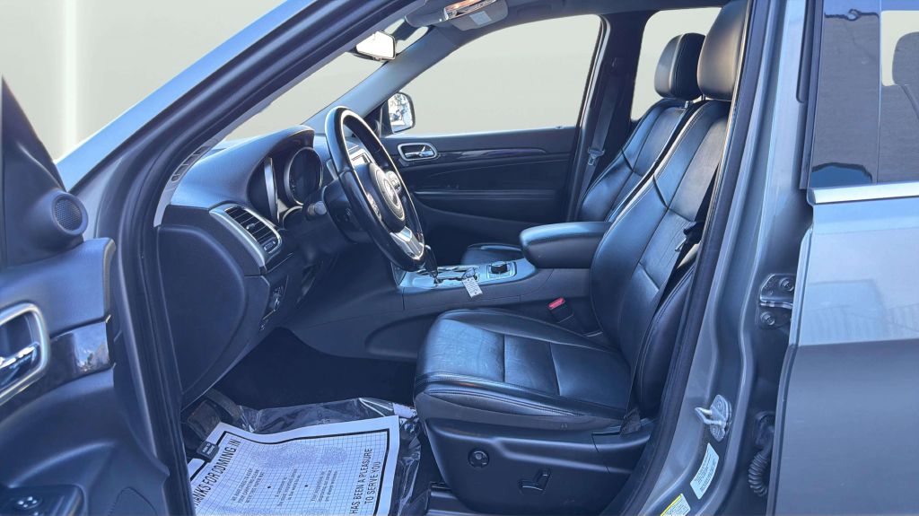 Photo 11 of this JEEP GRAND CHEROKEE