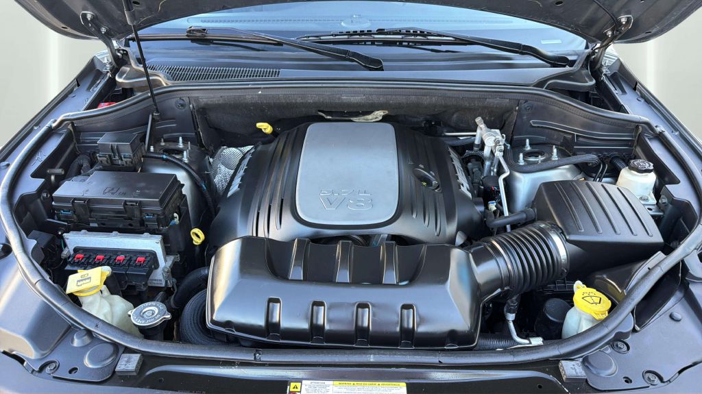 Photo 31 of this JEEP GRAND CHEROKEE