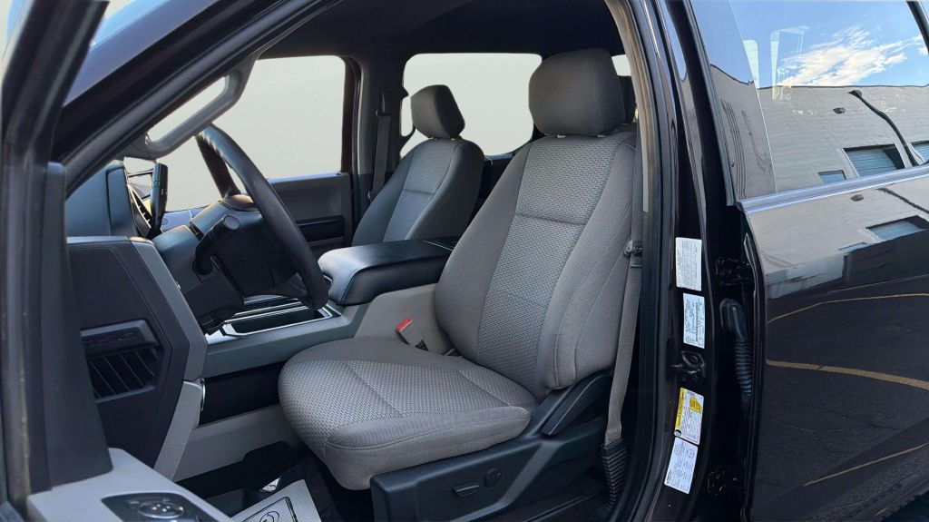 Photo 12 of this FORD F-150