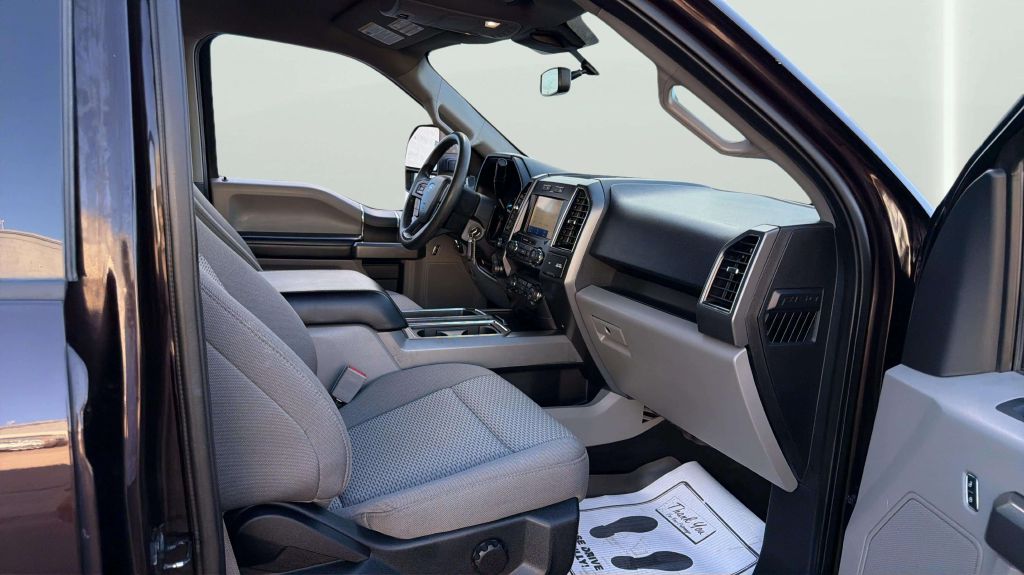 Photo 15 of this FORD F-150