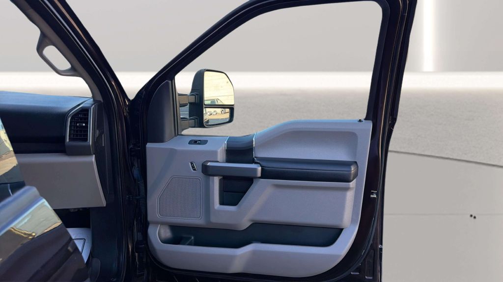 Photo 16 of this FORD F-150