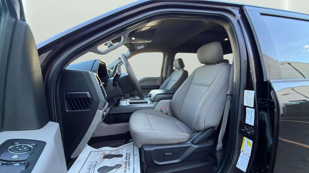 Photo 30 of this FORD F-150
