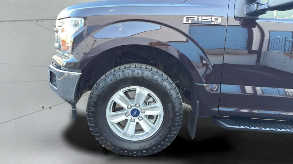 Photo 34 of this FORD F-150