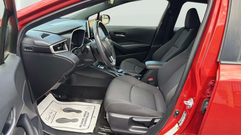 Photo 11 of this TOYOTA COROLLA HATCHBA