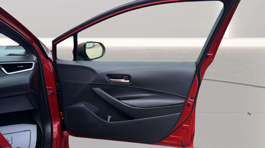 Photo 16 of this TOYOTA COROLLA HATCHBA