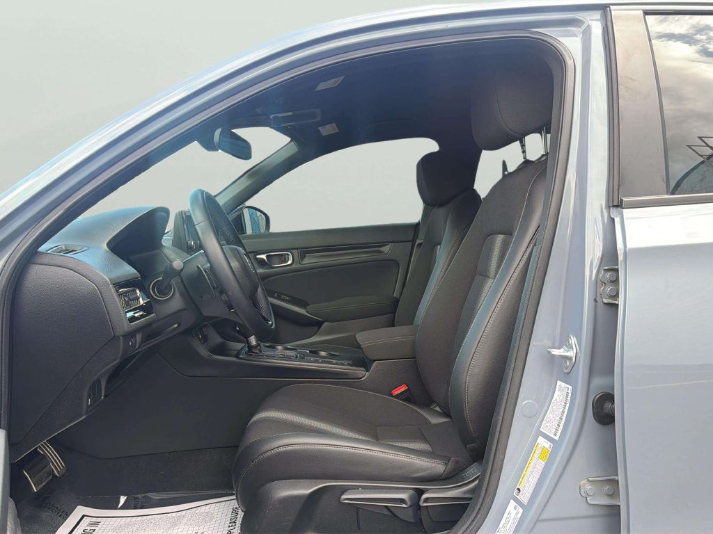 Photo 10 of this HONDA CIVIC