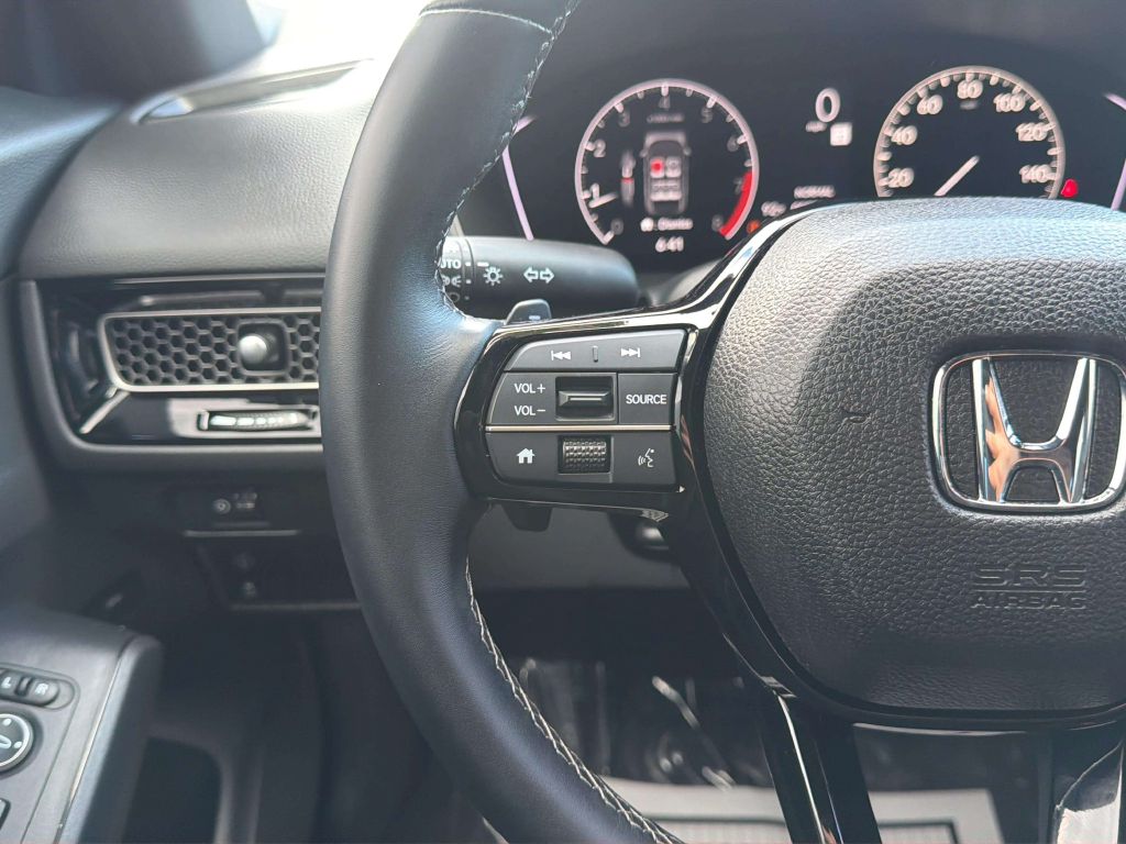 Photo 22 of this HONDA CIVIC