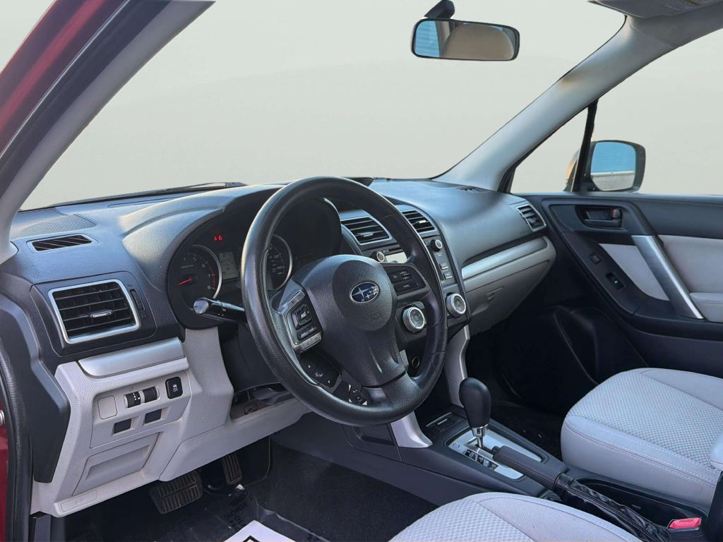 Photo 11 of this SUBARU FORESTER