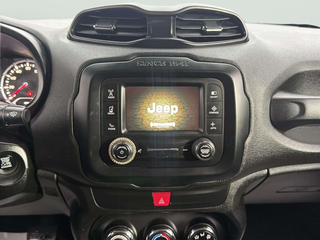 Photo 16 of this JEEP RENEGADE