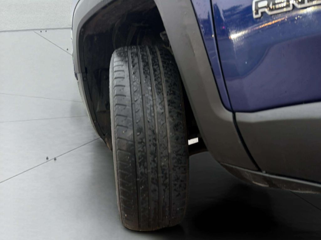 Photo 26 of this JEEP RENEGADE