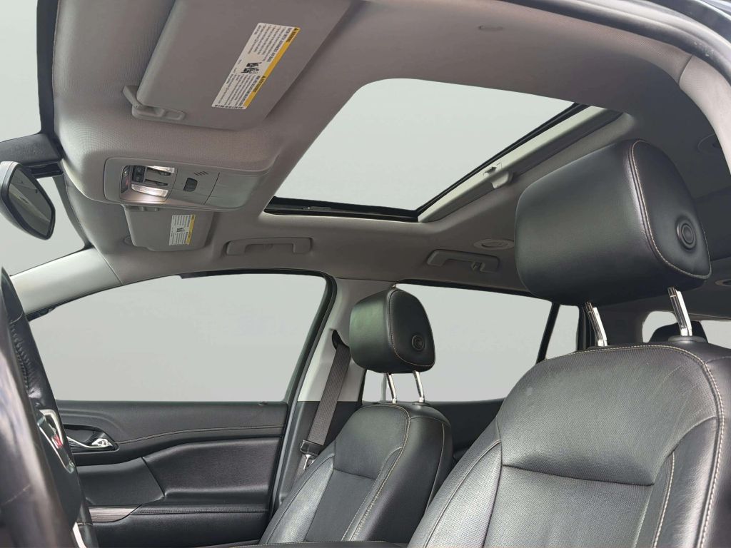 Photo 13 of this GMC ACADIA