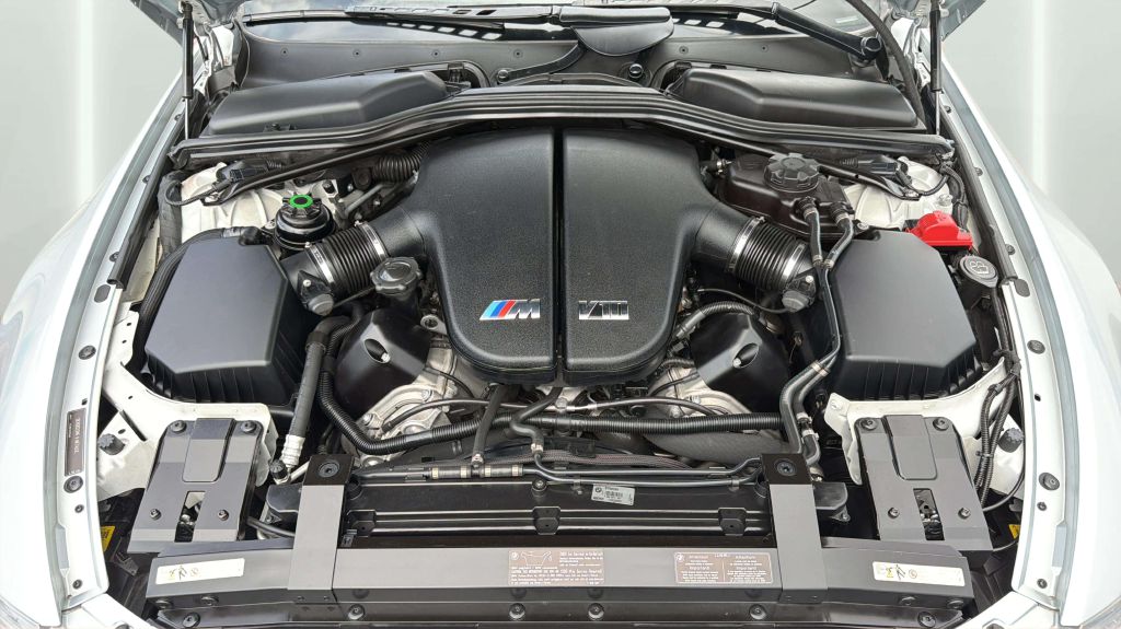 Photo 30 of this BMW M6