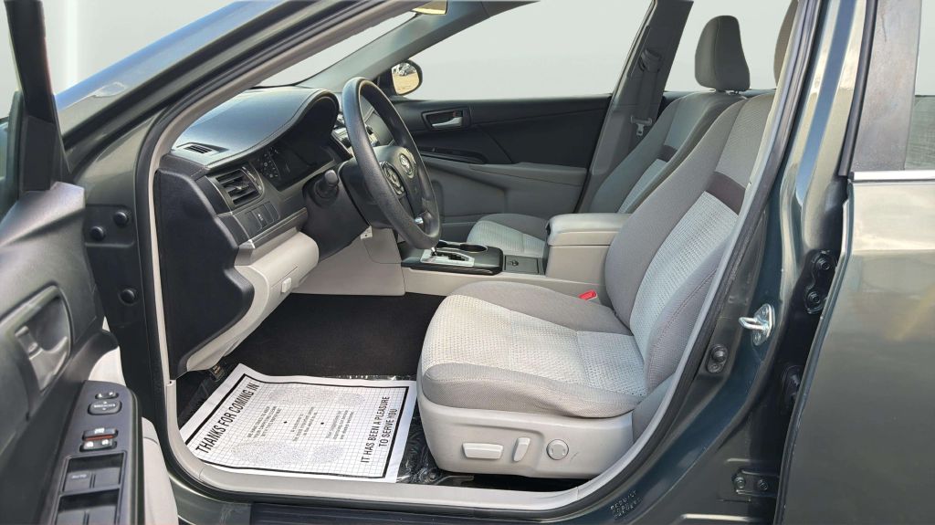 Photo 11 of this TOYOTA CAMRY