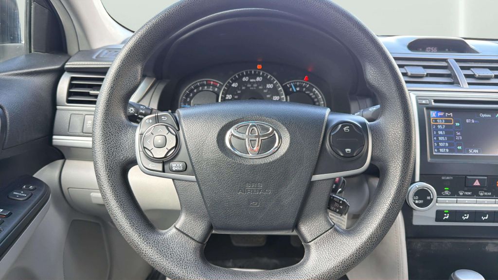 Photo 23 of this TOYOTA CAMRY