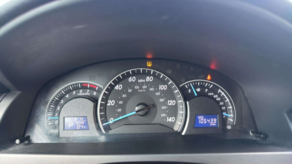 Photo 24 of this TOYOTA CAMRY