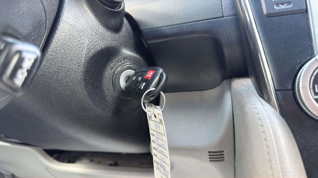 Photo 25 of this TOYOTA CAMRY