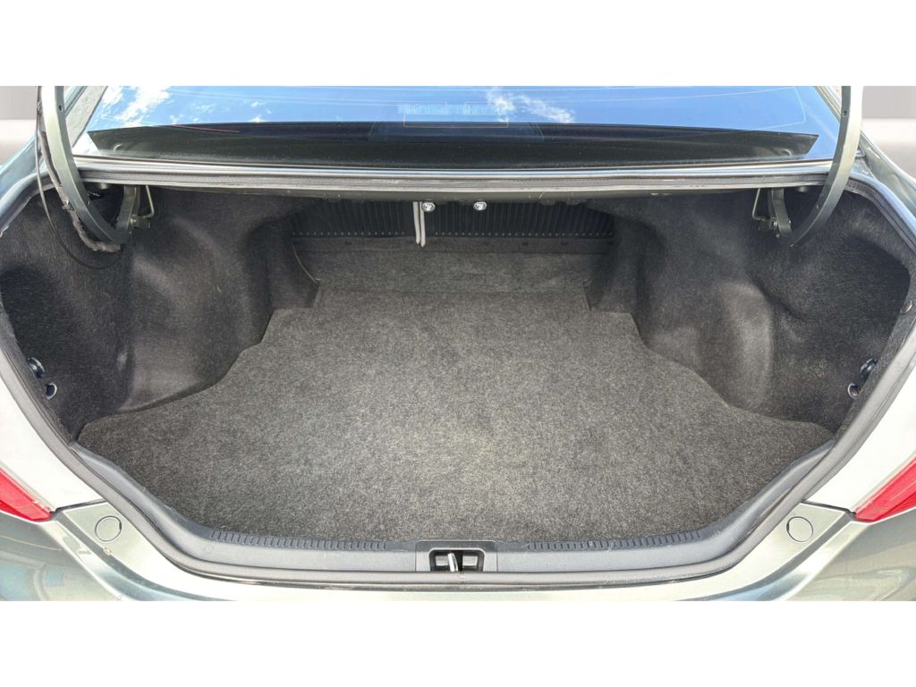 Photo 28 of this TOYOTA CAMRY