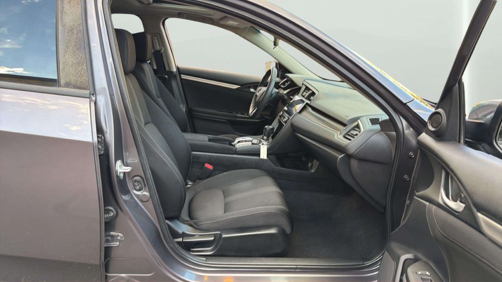 Photo 13 of this HONDA CIVIC