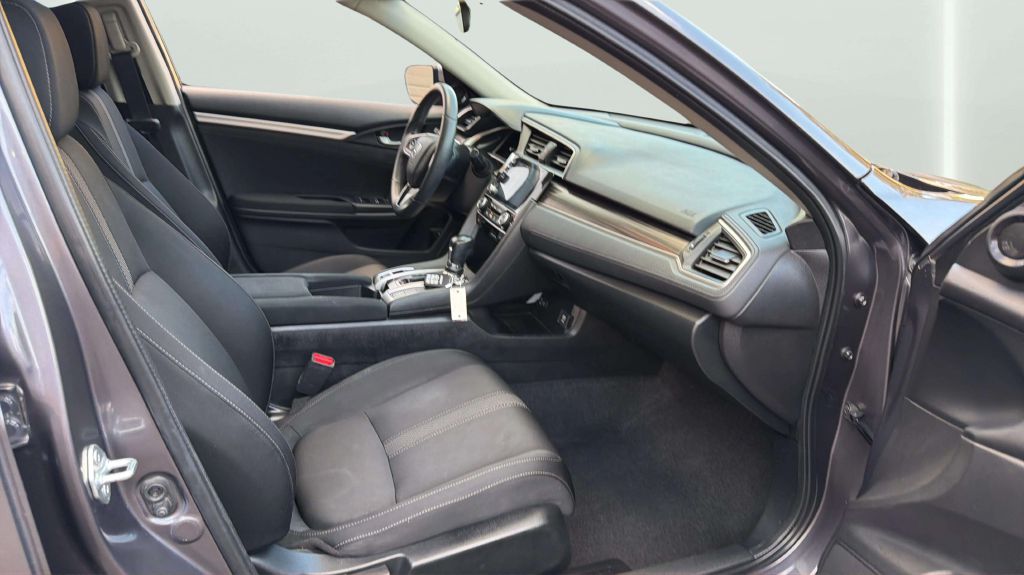 Photo 15 of this HONDA CIVIC