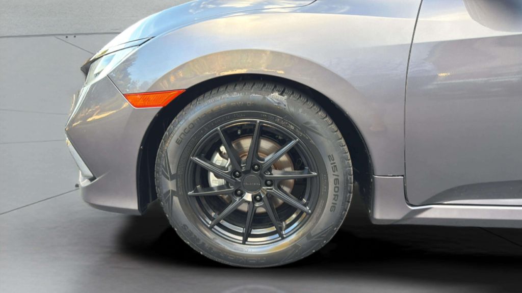 Photo 36 of this HONDA CIVIC