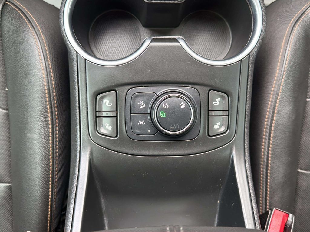 Photo 20 of this GMC TERRAIN