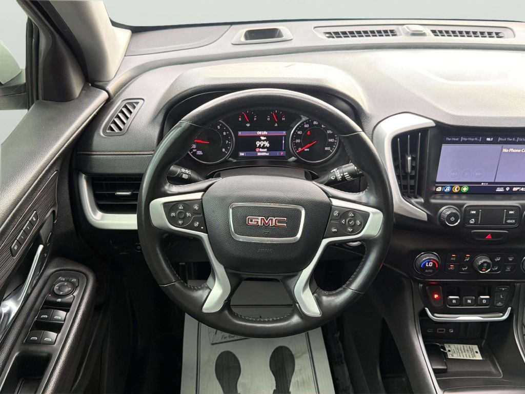 Photo 22 of this GMC TERRAIN