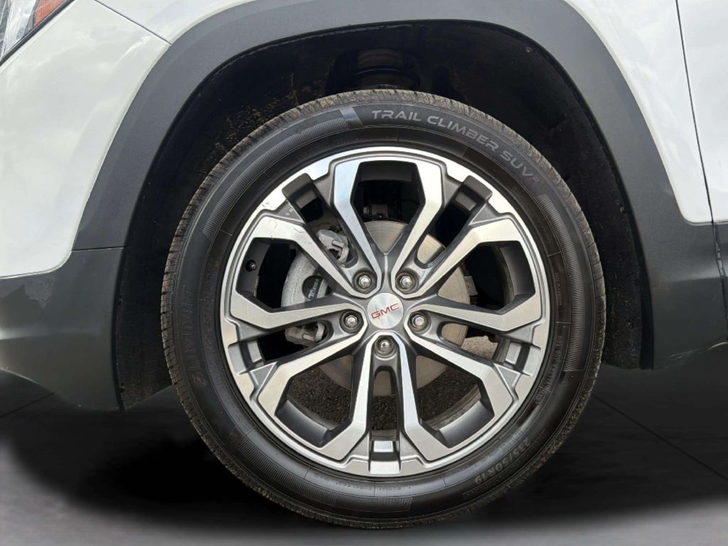 Photo 30 of this GMC TERRAIN