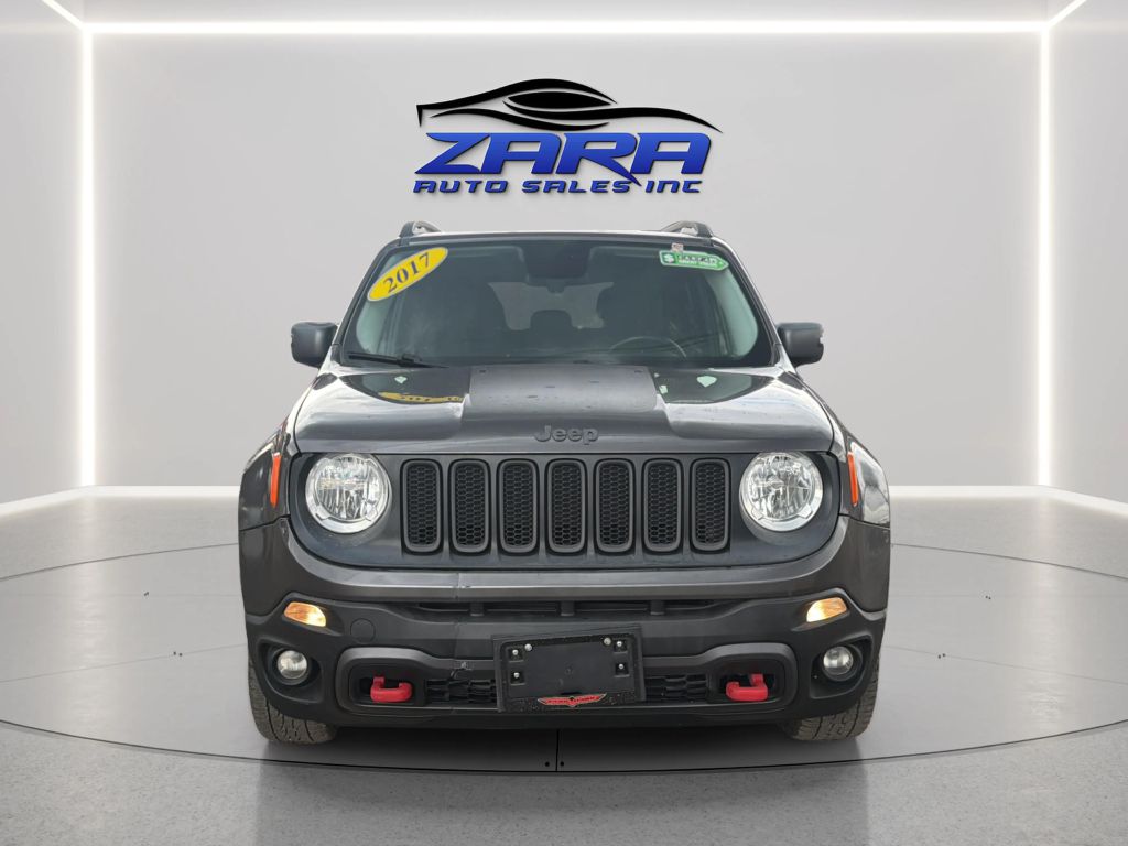Photo 2 of this JEEP RENEGADE