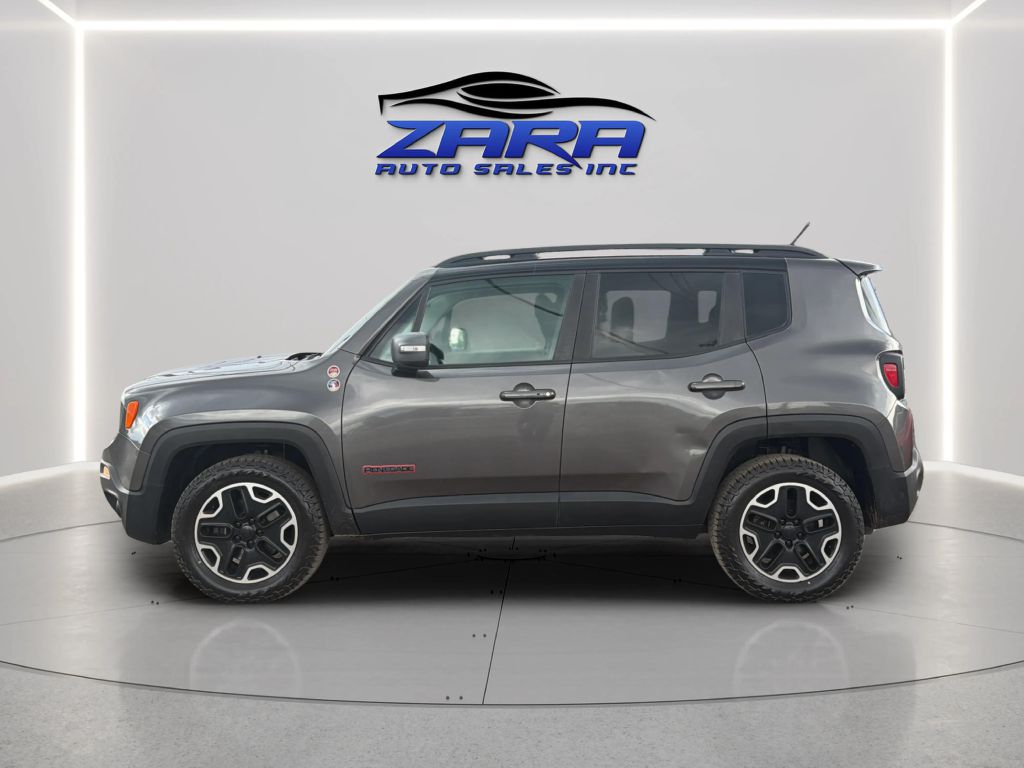 Photo 4 of this JEEP RENEGADE