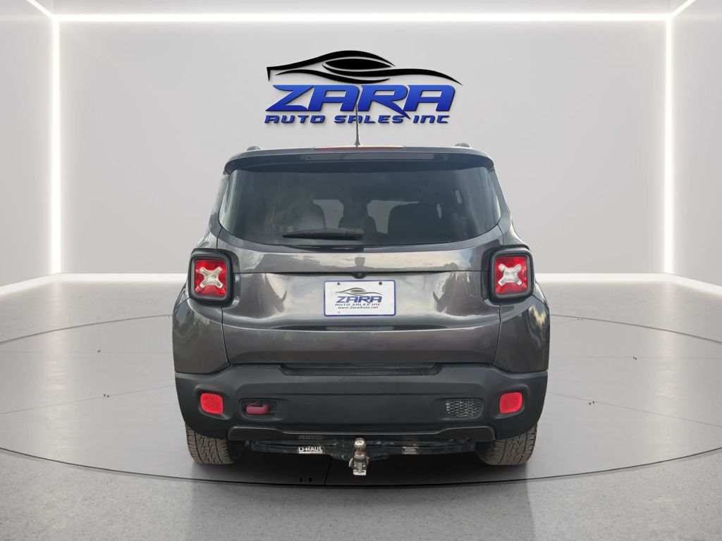 Photo 6 of this JEEP RENEGADE