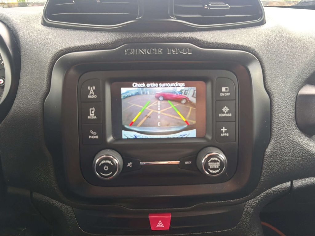 Photo 22 of this JEEP RENEGADE