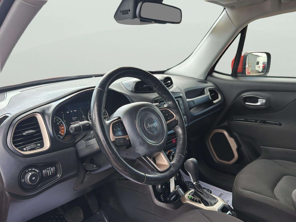 Photo 10 of this JEEP RENEGADE