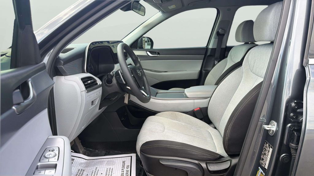 Photo 11 of this HYUNDAI PALISADE