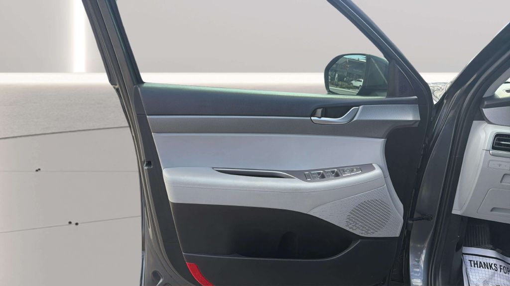 Photo 18 of this HYUNDAI PALISADE