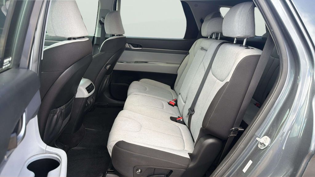 Photo 19 of this HYUNDAI PALISADE