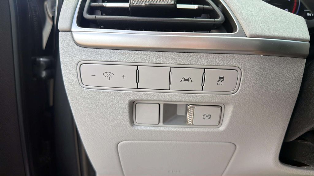 Photo 26 of this HYUNDAI PALISADE