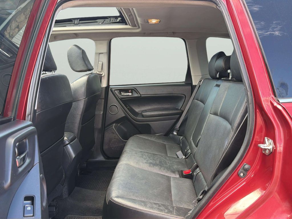 Photo 15 of this SUBARU FORESTER