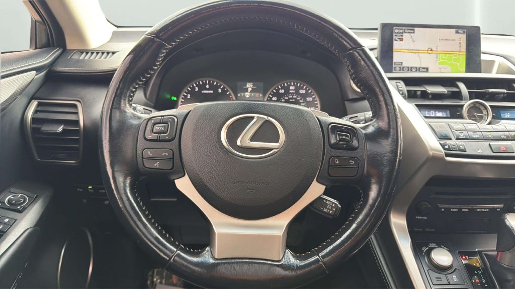Photo 25 of this LEXUS NX 200T