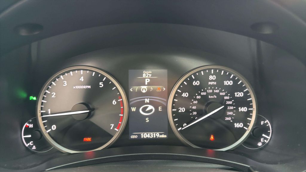 Photo 26 of this LEXUS NX 200T