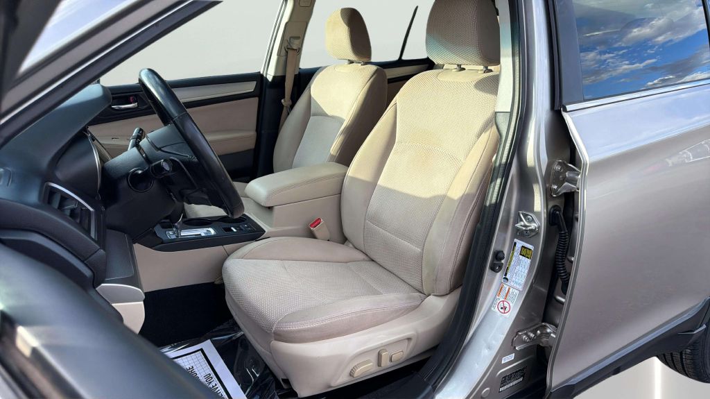 Photo 12 of this SUBARU OUTBACK